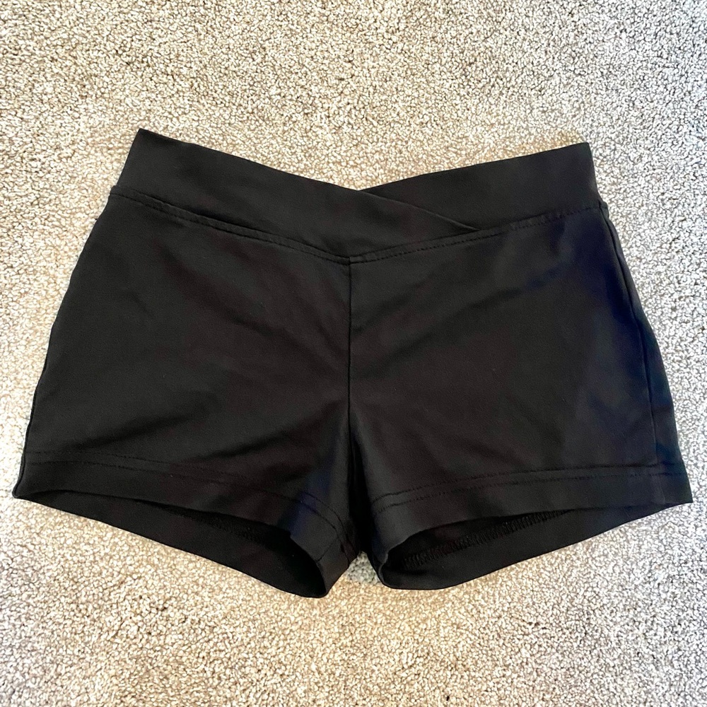 ✨ Danskin Drimore V-Crossover Black Athletic Shorts